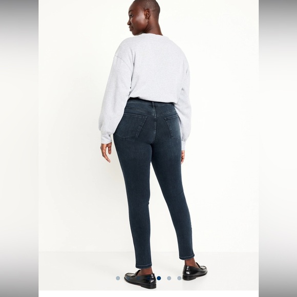 NWT Old Navy Skinny Cropped Jeans - Picture 3 of 10